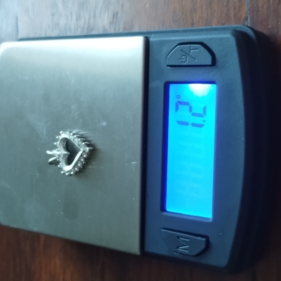 10k Gold .25ct diamond - Picture 2 of 7